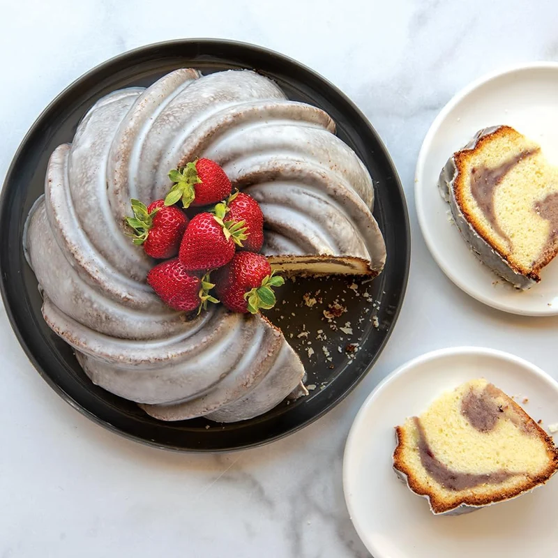 Fantastische Nordicware Swirl Aluguss Backform