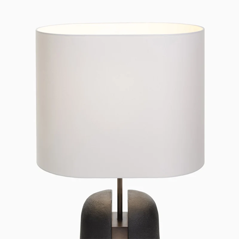 Chic Moderne Tischlampe mit einzigartigem Basendesign