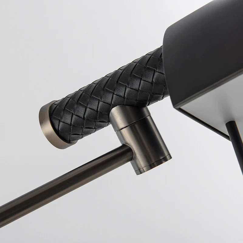 Verstellbare Lese-Stehlampe