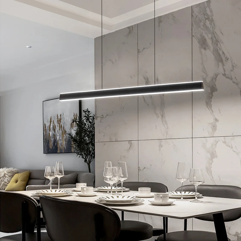 Moderne lineare Pendelleuchte