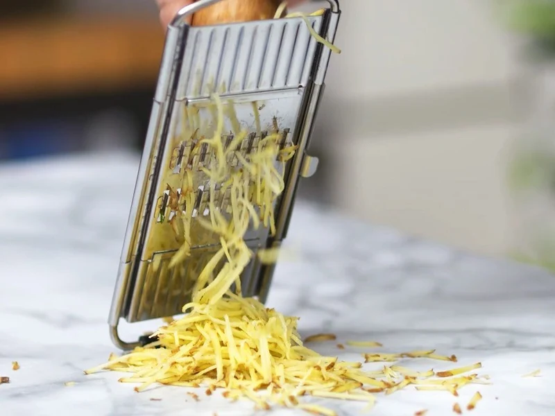 LARGE GRATER KLINGE