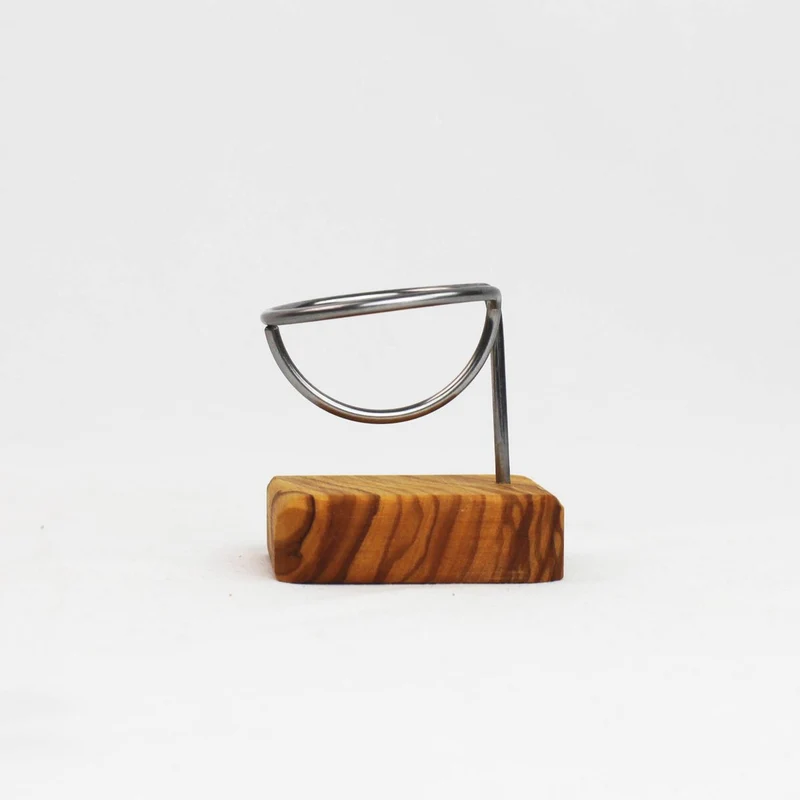 Eierbecher Design aus Olivenholz
