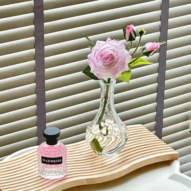 Dekorativer Blumen vase für die Innendekoration