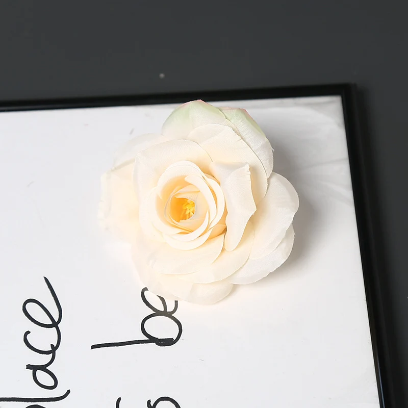 Dekoratives florales Haarschmuckstück für dekorative Stylings