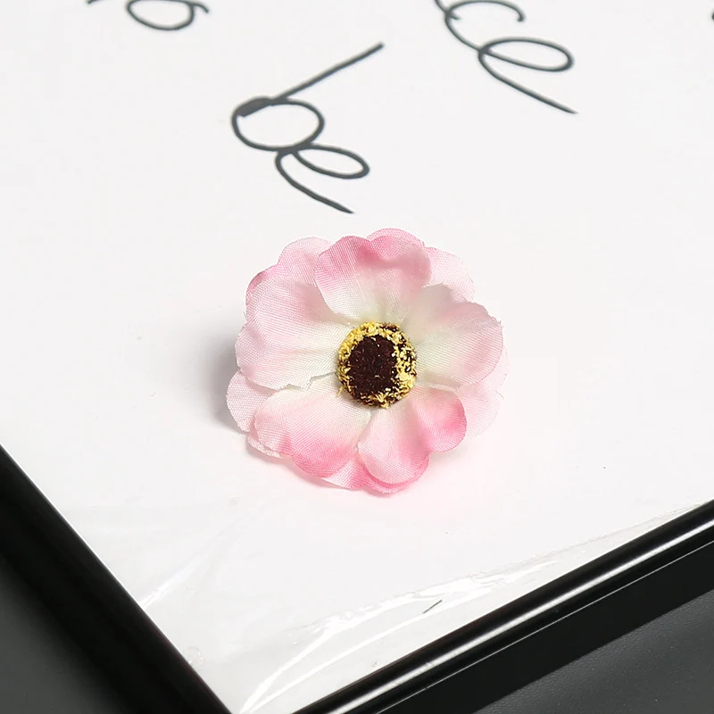 Dekorativer Floral-Anstecker für dekorativen Schmuck