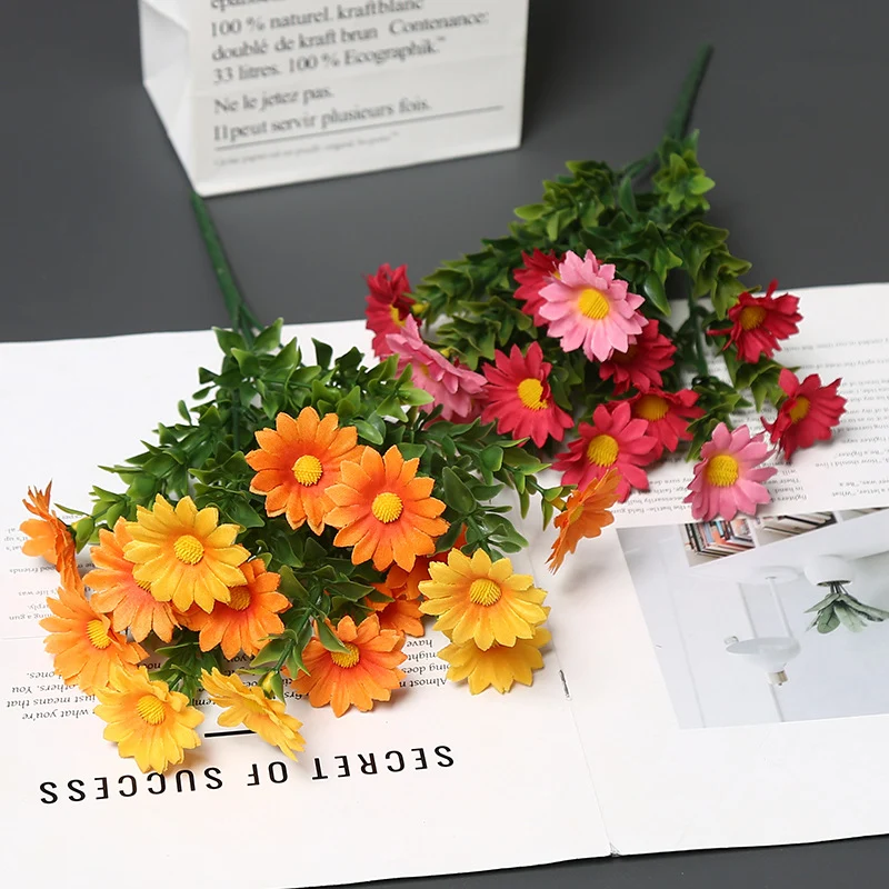 Lebendige Künstliche Blumenstiel Anordnung