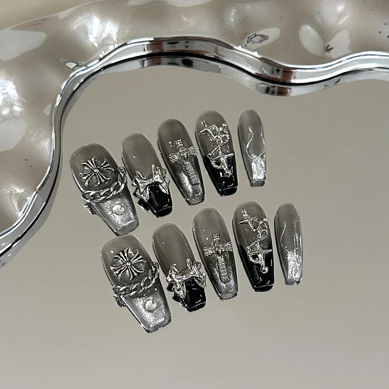 Künstlerisches gotisches Drucknagel-Set