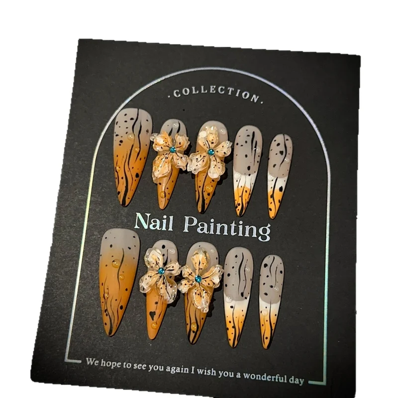 Künstlerische Blumen-Themen Nagelkunst Kollektion
