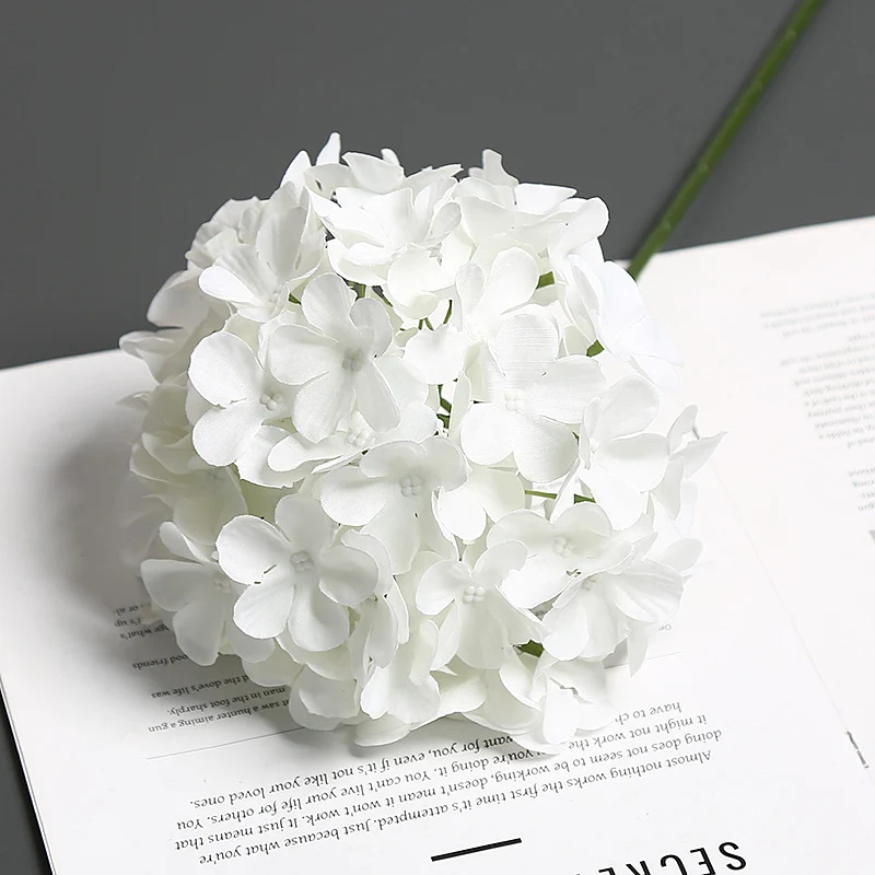 Realistische Florale Hortensienstiel