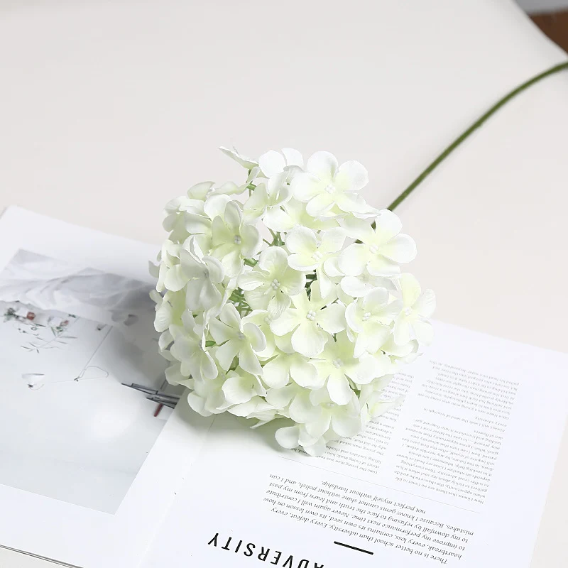 Realistische Florale Hortensienstiel