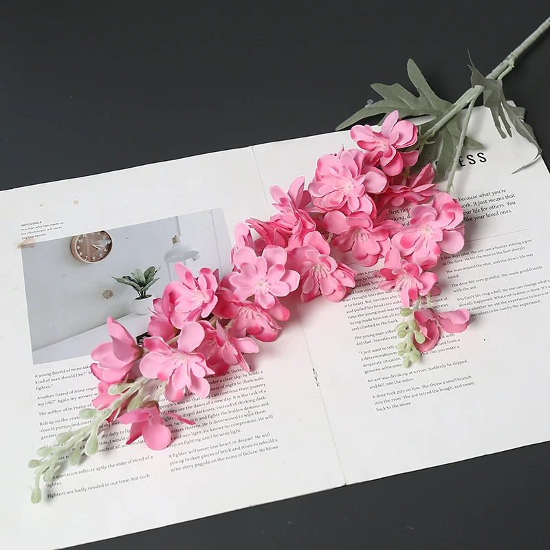 Realistischer künstlicher Blumenstängel