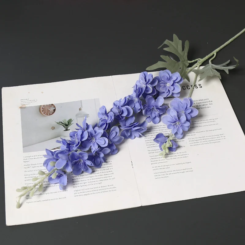 Realistischer künstlicher Blumenstängel