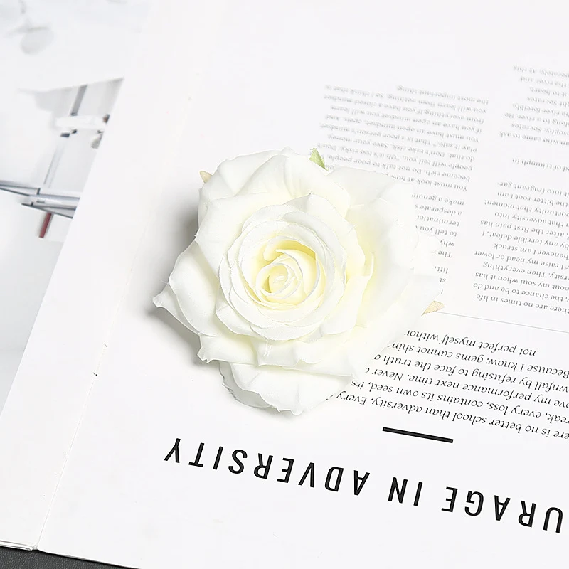 Florale Corsage für dekorative Trage- und Ausstellungszwecke