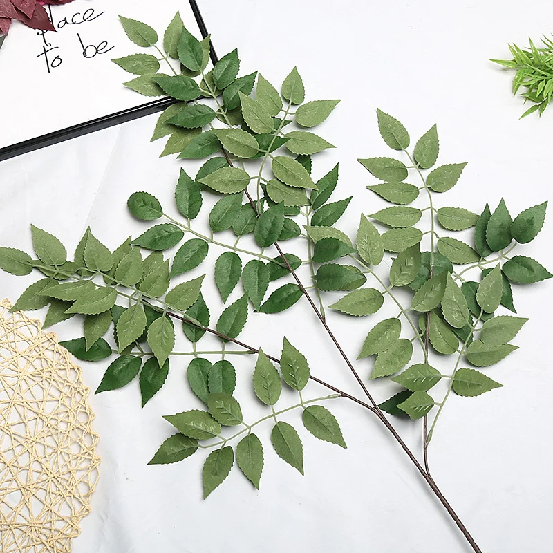 Elegante Faux-Blatt-Stamm-Anordnung