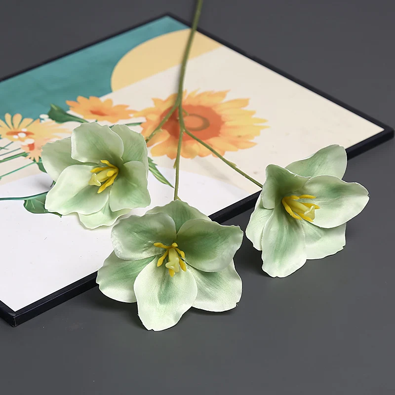 Dekorative Blumenstiel für die Innendekoration