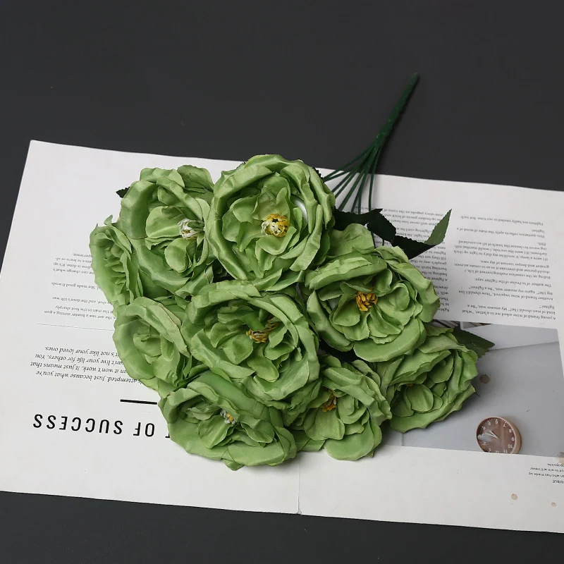 Dekorativer künstlicher Blumenstrauß für die Heimdekoration
