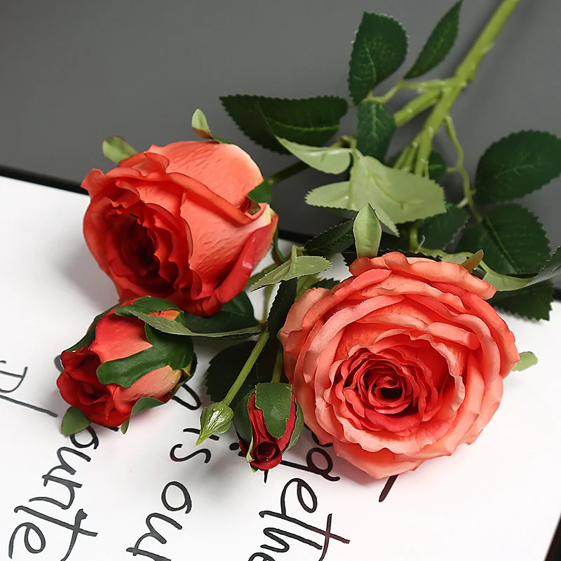 Künstliche Blumenarrangement für die Wohnkultur