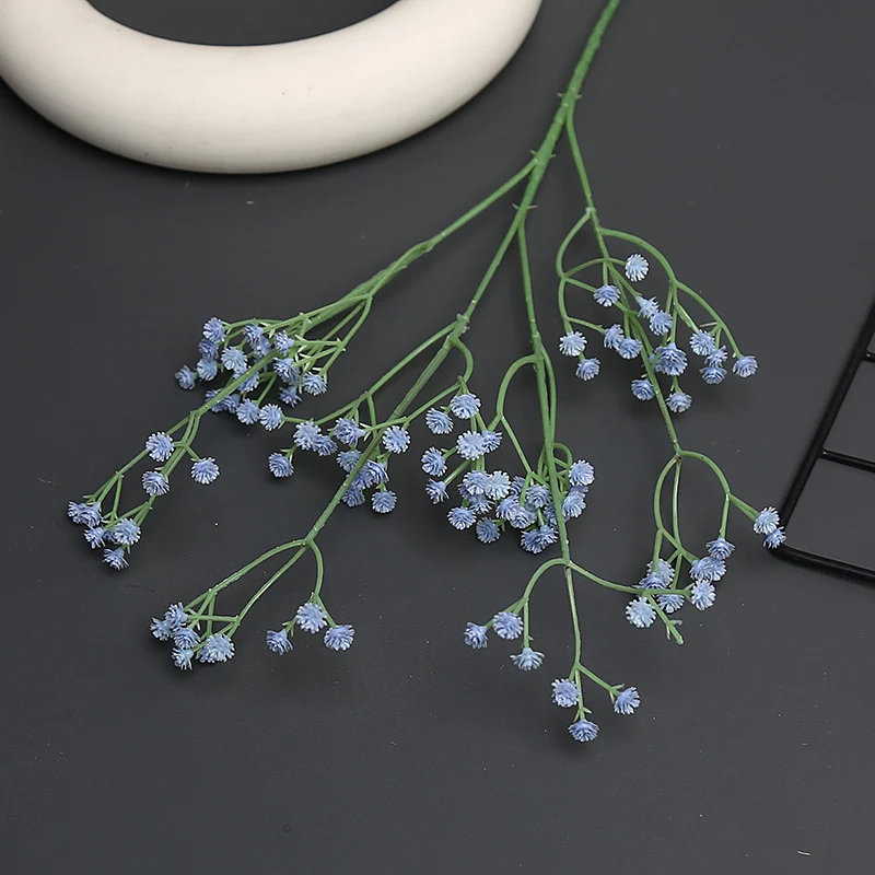 Künstlicher blauer Blumenstrauß für die Wohnkultur