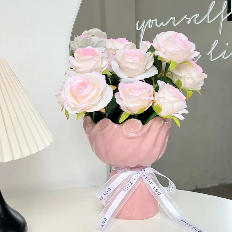 Dekorative blumenförmige Vase für Wohnkultur