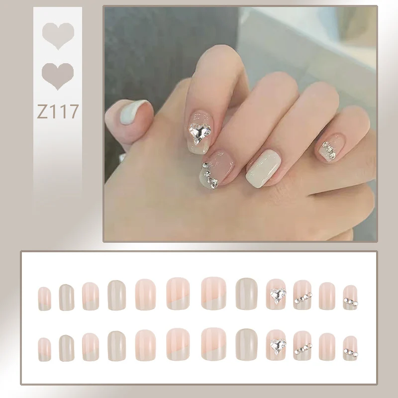 Rhinestone akzentuiertes Press-On Nagelset