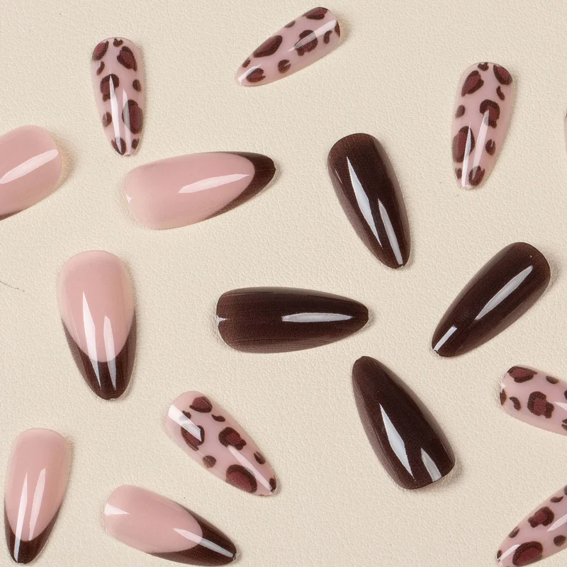 Modische Nagelkunst