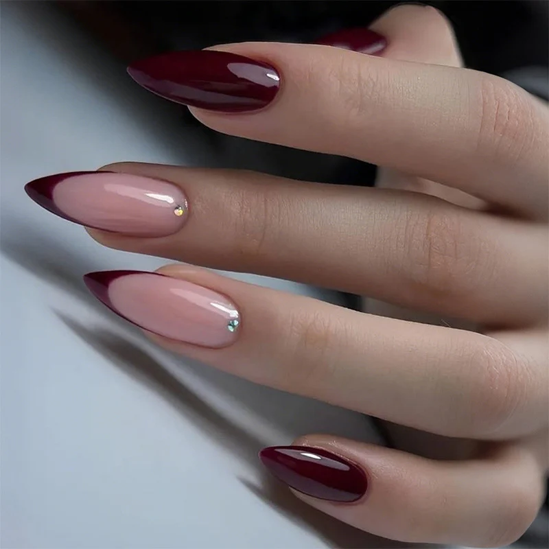 Elegante Stiletto-Nagelspitzen