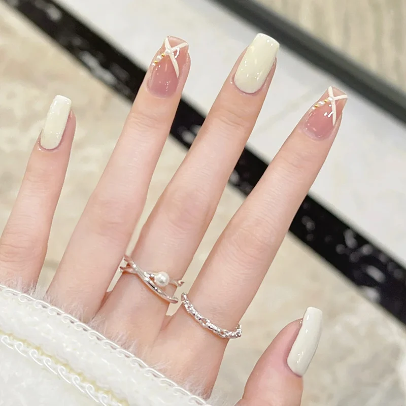 Eleganter Druck-Nagel-Set
