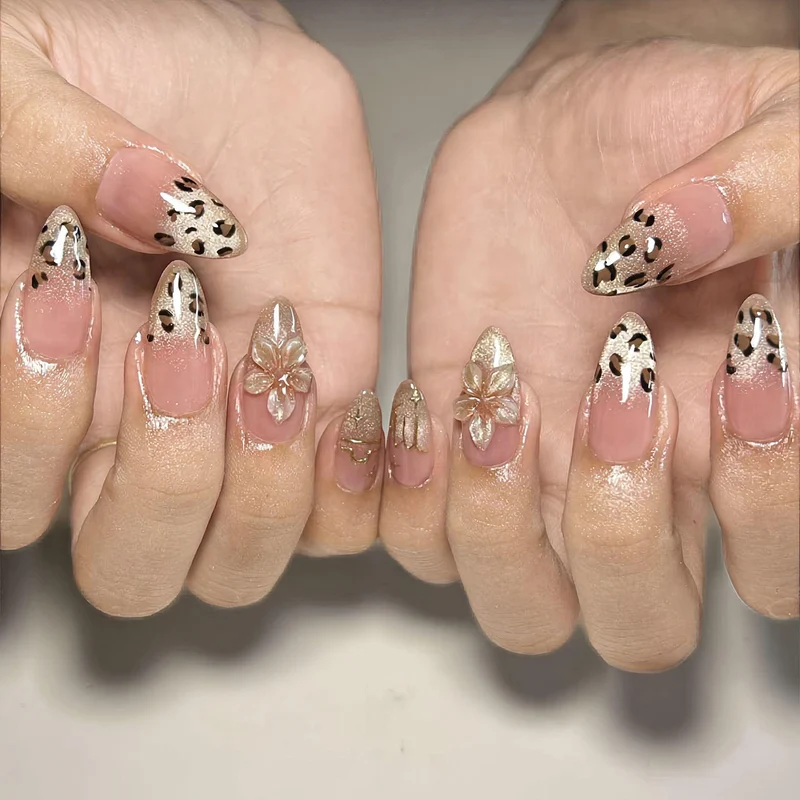 Dekorative Nagelspitzen Set