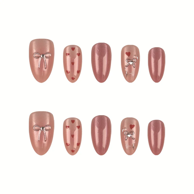 Dekorativer Herz-Themen Press-On Nagelset