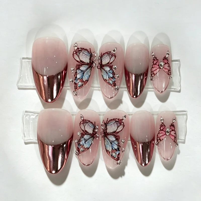 Dekoratives Schmetterlings-inspiriertes Press-On Nagelset