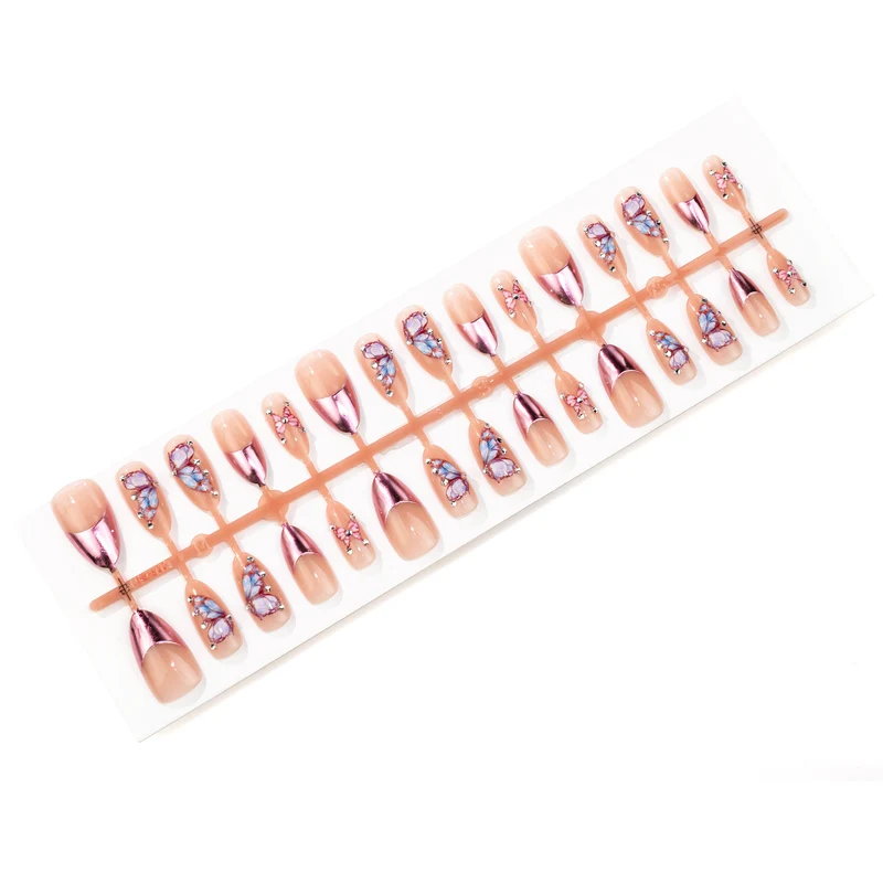 Dekoratives Schmetterlings-inspiriertes Press-On Nagelset
