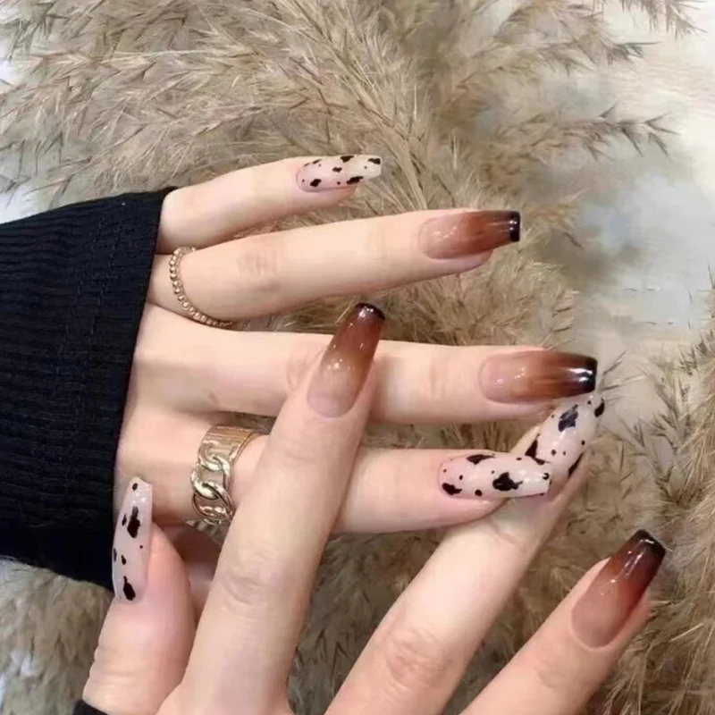 Künstlerisches Ombre Press-On Nagelset