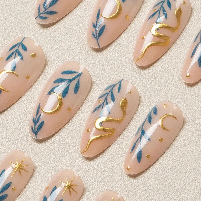 Künstlerische Blatt- und Stern-Nagelkunst
