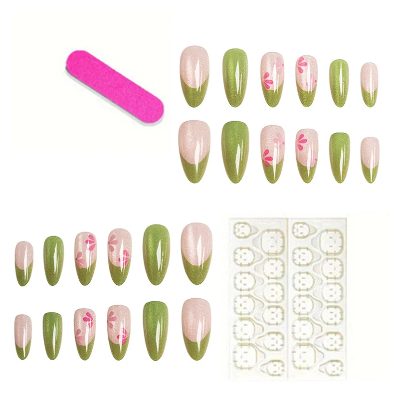 Künstlerisches Floral Druck-auf-Nageldesign