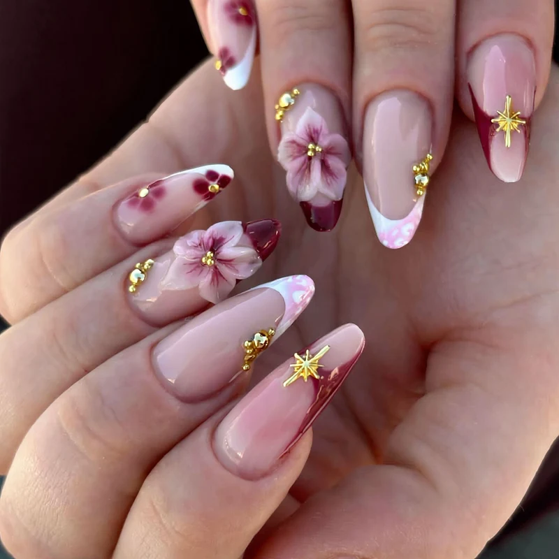 Künstlerisches florales Design Press-On-Nagelset