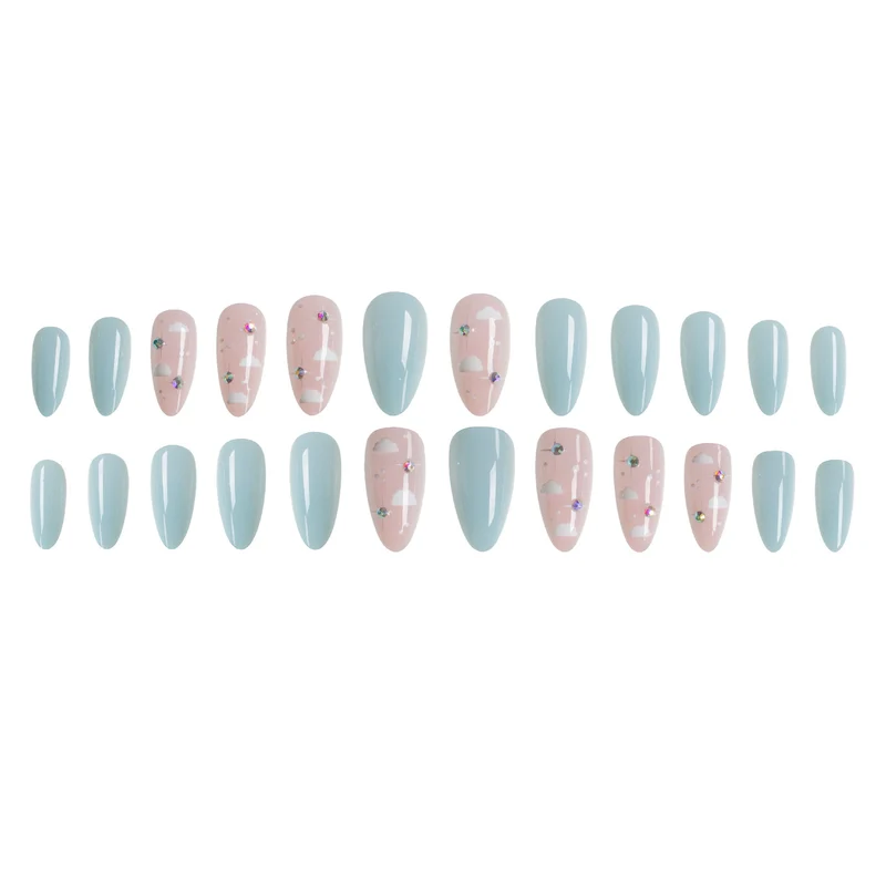Künstlerisches Cloud-Themen Press-On Nail Set