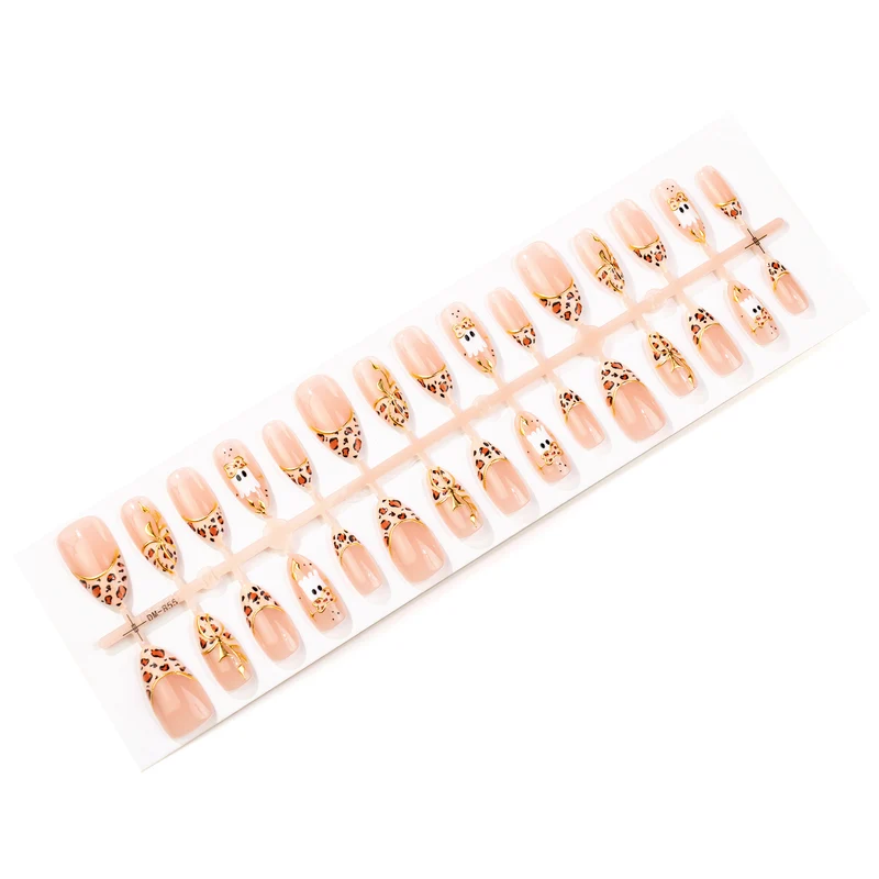 Künstlerische Press-On Nagelset