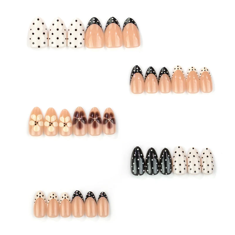 Künstlerisches manuelles Press-on-Nagelset