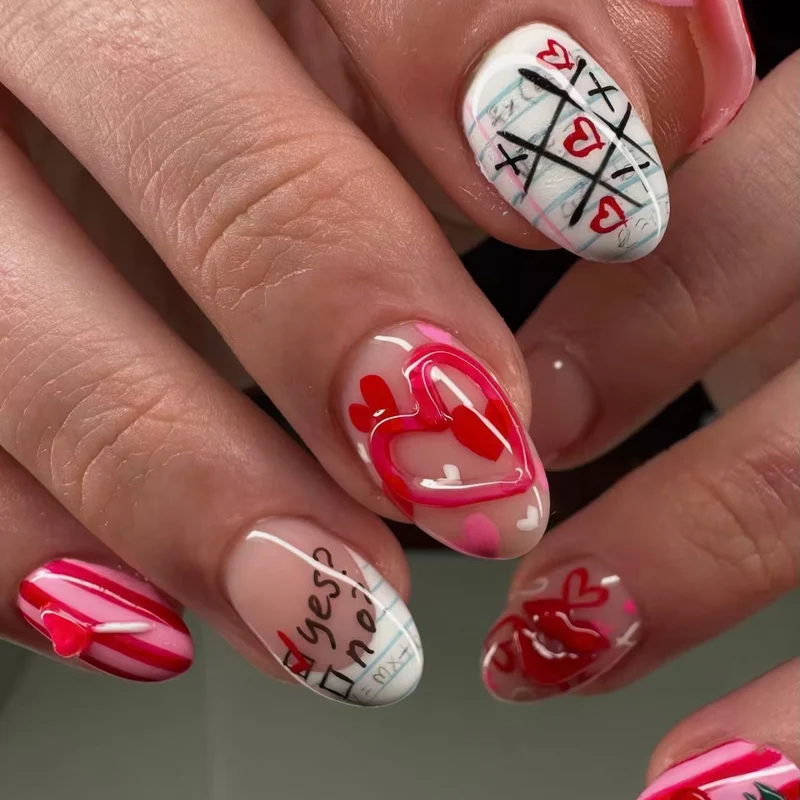 Künstlerisches Herz- und Kuss-Themen Press-On Nail Art Set
