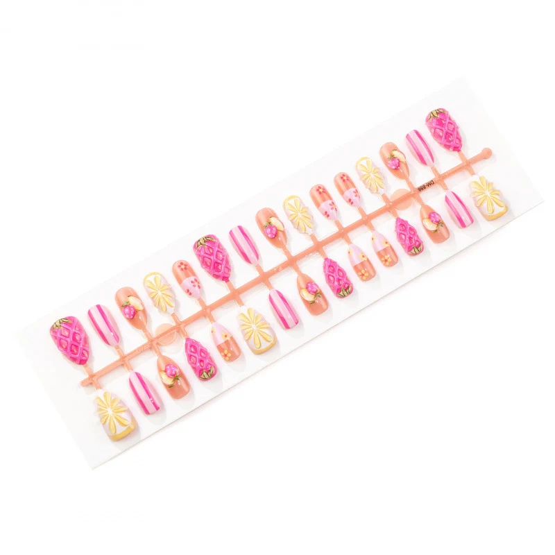 Kreatives von Früchten inspiriertes Press-On Nagelkunstset