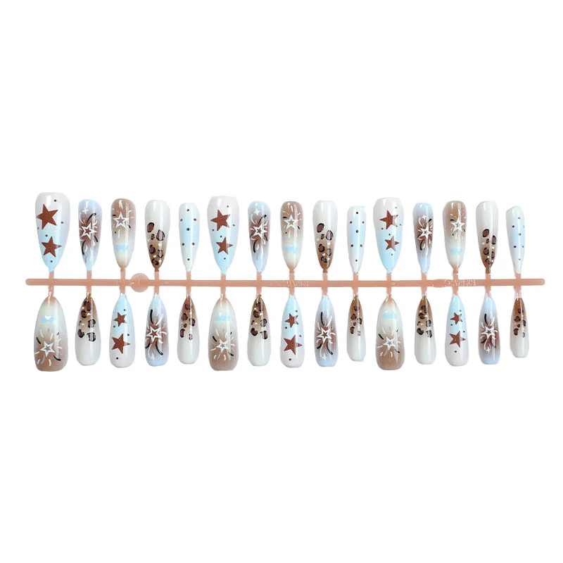 Künstlerisches Stiletto Press-On Nageldesign