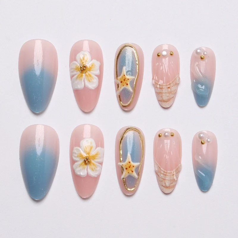Künstlerisches von Muscheln inspiriertes Press-On-Nagel-Set