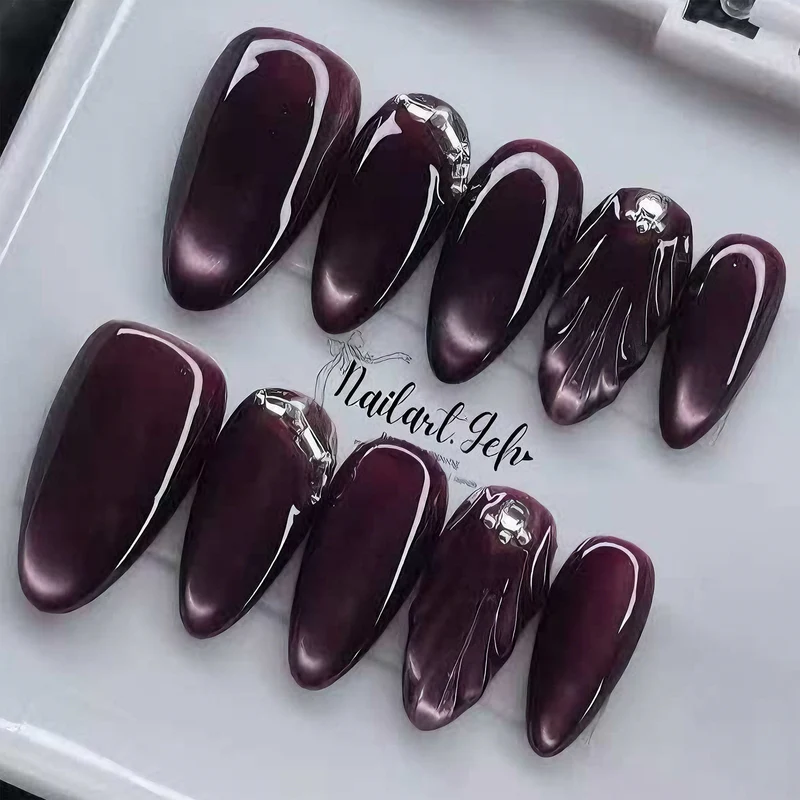 Artisan Glänzende Mandelförmige Press-On Nail Collection