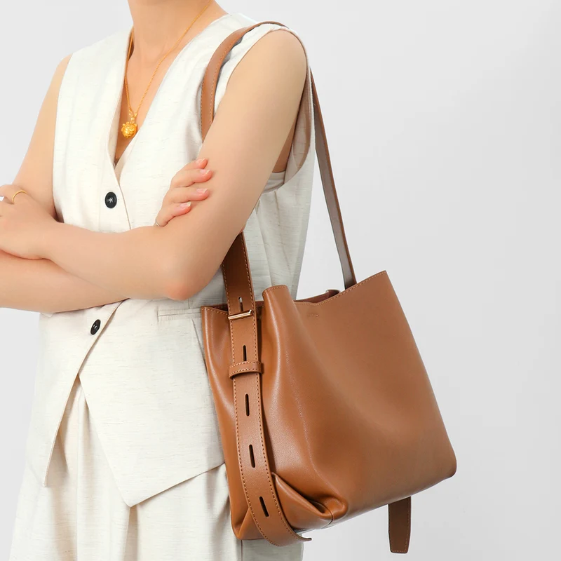 Minimalistische Glatte Leder Verstellbare-Trager Schultertasche
