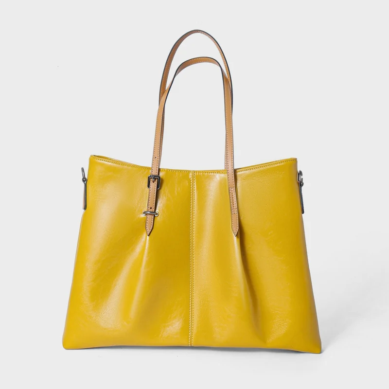Große Glänzende Leder Schultertasche mit Schnallenriemen