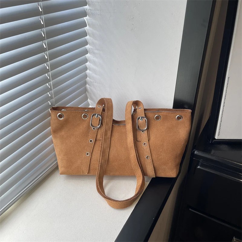 Stylische Minimalistische Wildleder-Tote-Tasche