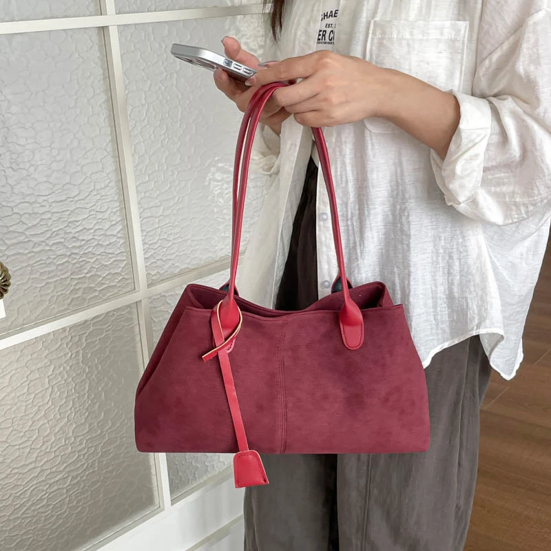 Stilvolle Kunstwildleder-Handtasche
