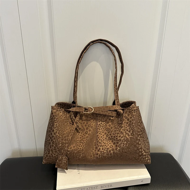 Stilvolle Gepardendruck-Handtasche