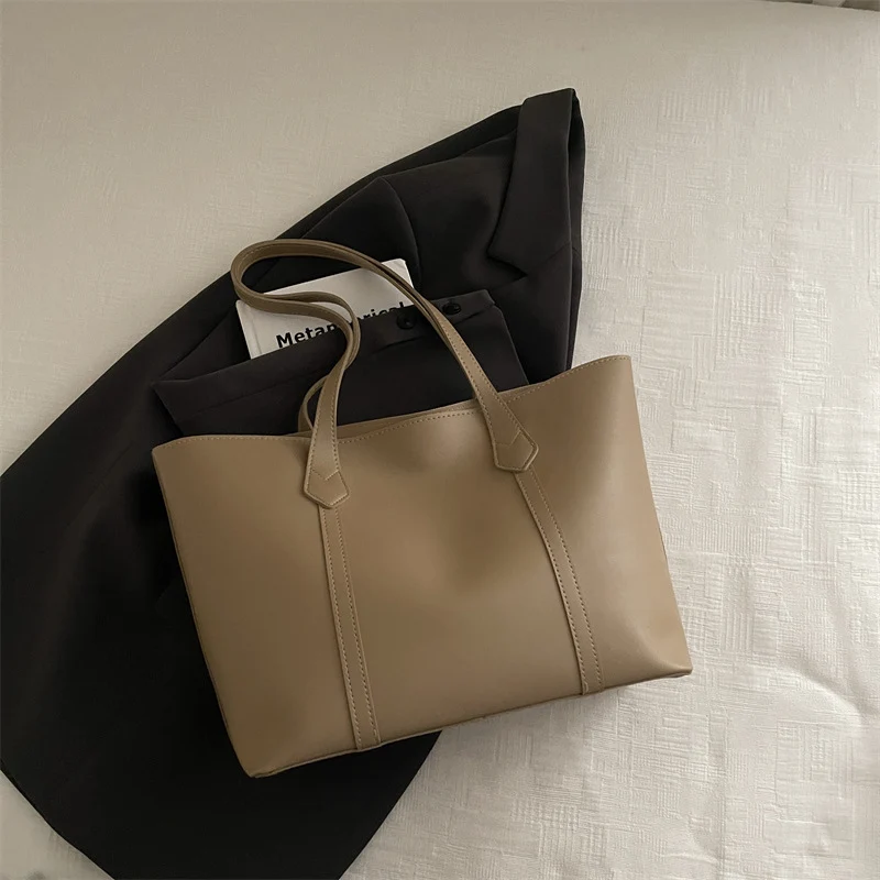 Schlichte Minimalistische Leder Tote Bag