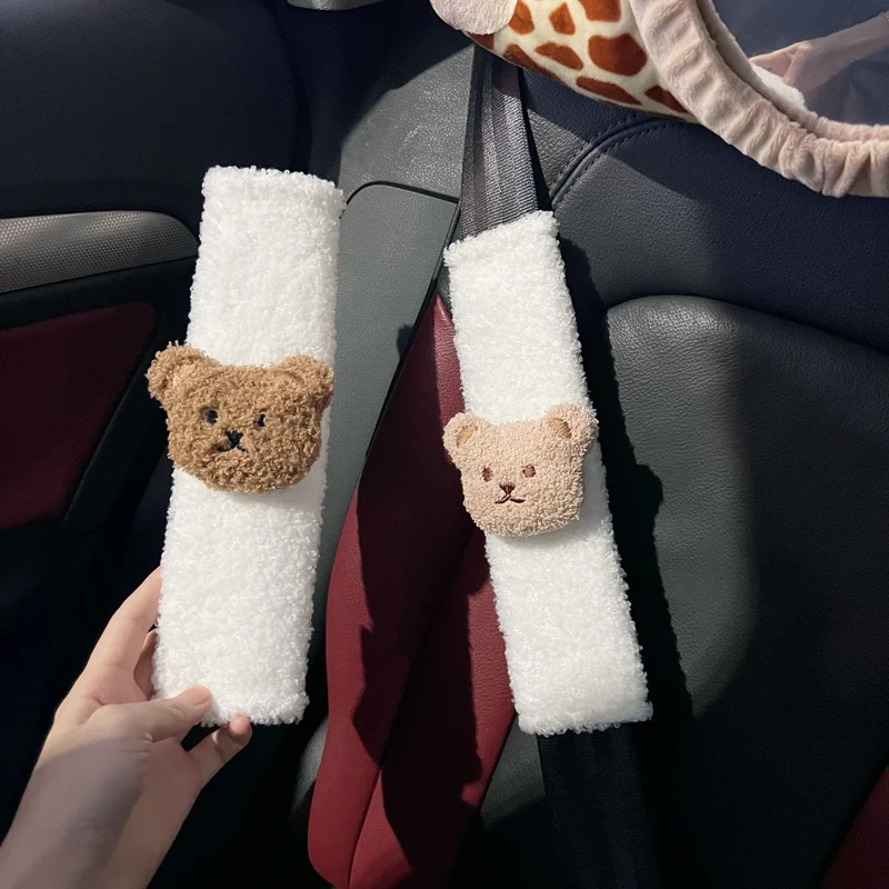 Sherpa-futterte Sicherheitsgurt-Komforthülse mit Teddy-Kopf-Akzent